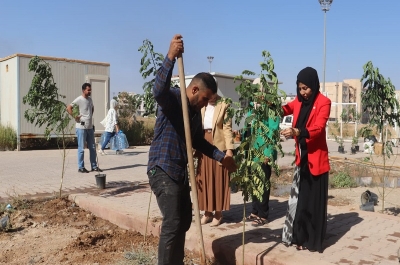 ضمن حملة مشروع زراعة مليون شجرة ..  الاقسام الداخلية بجامعة كركوك تنظم حملة كبرى لتشجير اروقتها وباحاتها بأشجار متنوعة